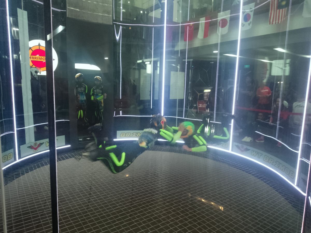 Bukan Sekadar Arena Terbang, Wind Tunnel Brimob Cikeas Jadi Pusat Pembinaan Atlet Indoor Skydiving