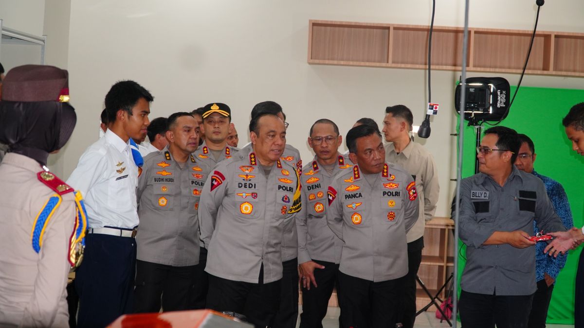 SMA KTB Siapkan Angkatan Ketiga, Wakapolri Kawal Pembenahan