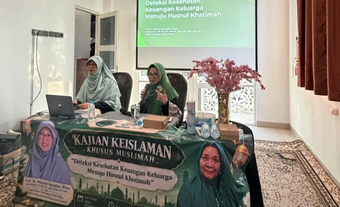 Murniati Mukhlisin Jadi Motivator Kajian Muslimah di Masjid Ukhuwah Islamiyah Semarang