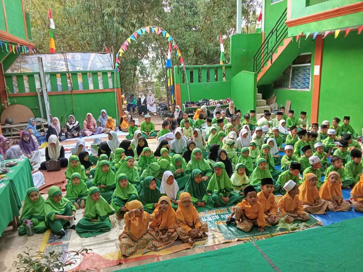 Maulid Nabi di Tarikolot, YASPEN Al Mursyid Ajak Anak Teladani Akhlak Rasulullah