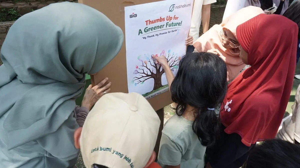 Tanamkan Peduli Lingkungan Sejak Dini, Solusi Bangun Indonesia Edukasi Siswa SD di Hari Bumi
